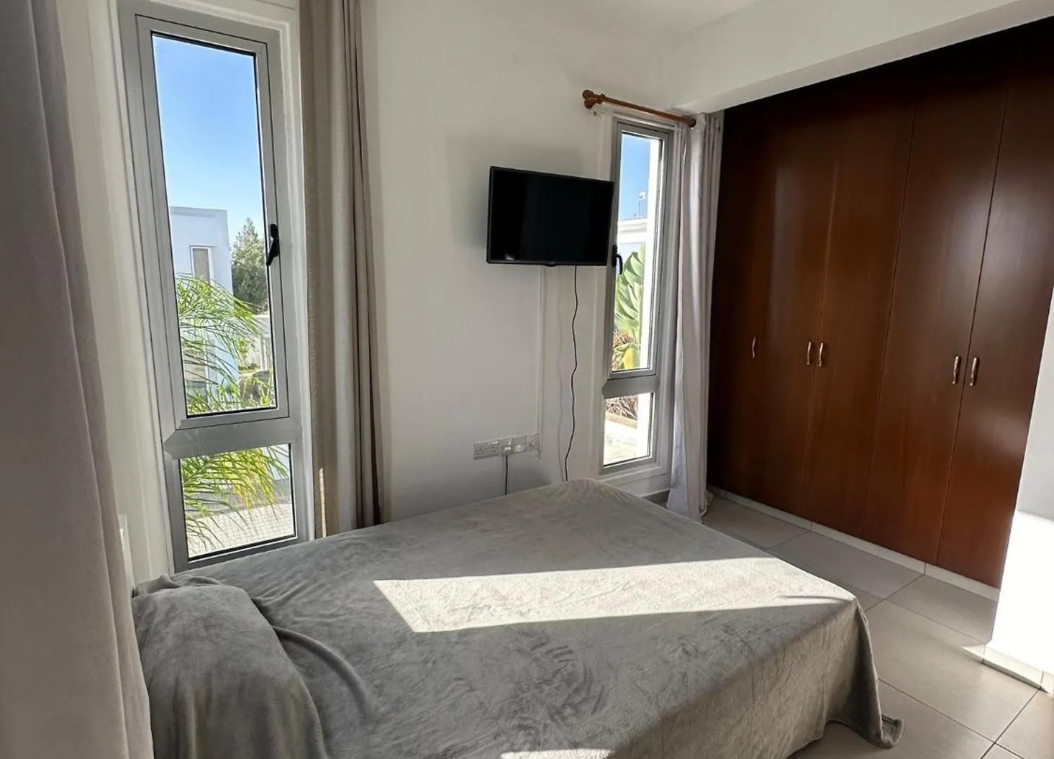Haus 2 Schlafzimmer Und Pool Перволия 0*,  Кипр