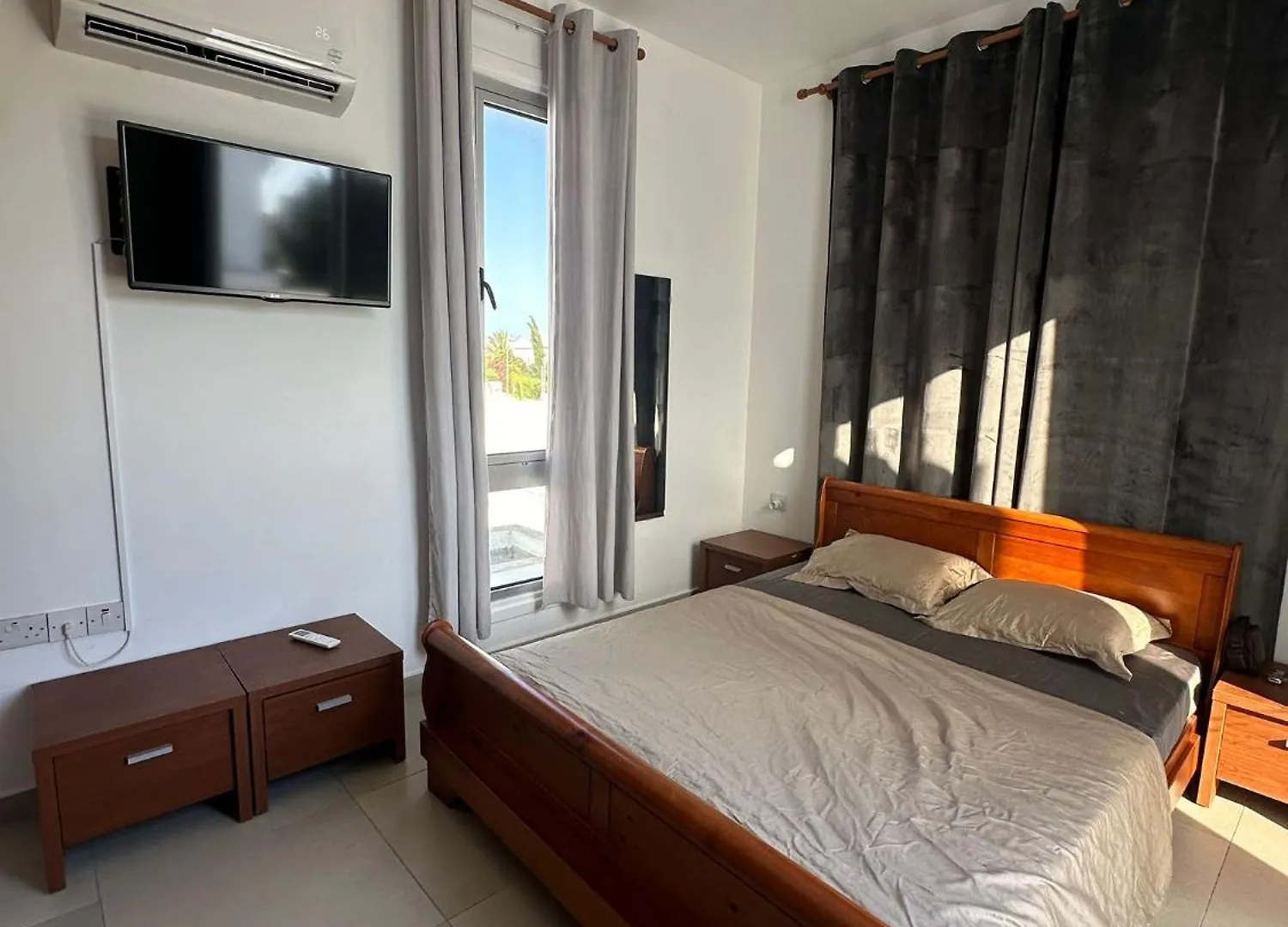 Haus 2 Schlafzimmer Und Pool Перволия