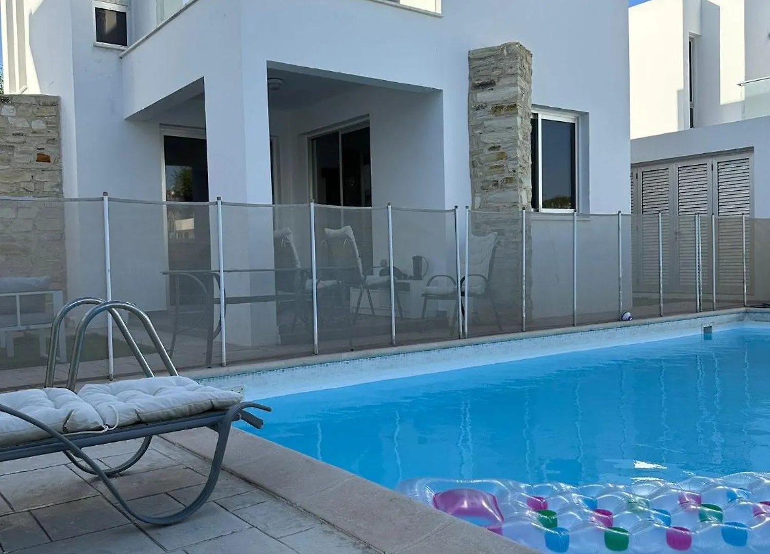 Haus 2 Schlafzimmer Und Pool Перволия