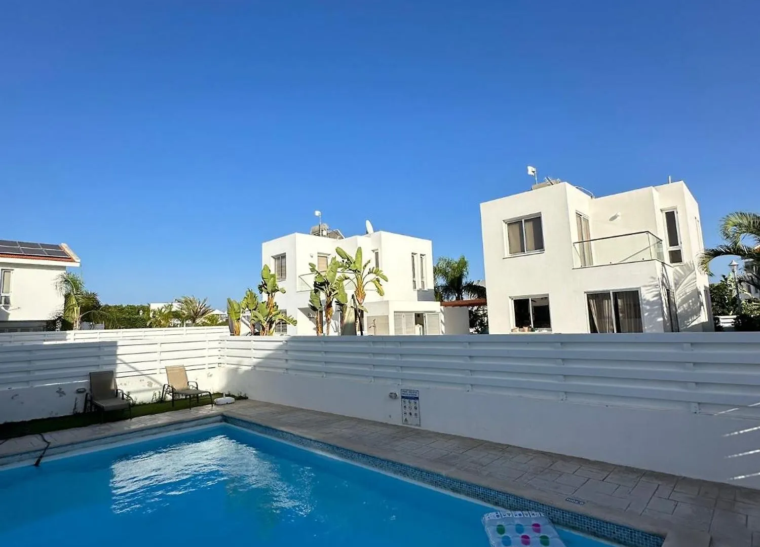 Haus 2 Schlafzimmer Und Pool Перволия 0*,